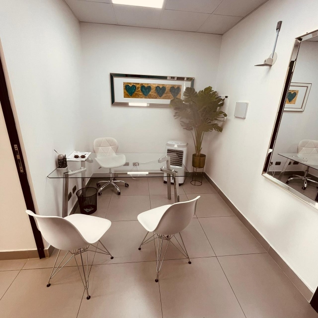 VIÑA / VENTA CENTRO DE ESTETICA DERECHO DE LLAVES - Imagen 17