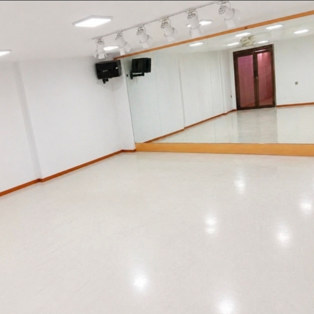 SANTIAGO CENTRO / VENTA CASA 5D 4B ANDES - Imagen 11